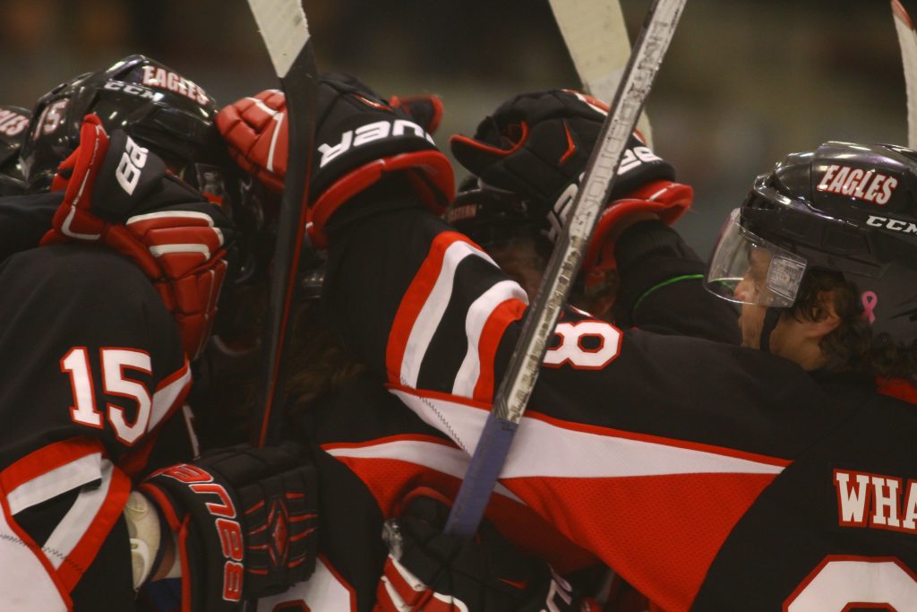 EWU Hockey team celebrating